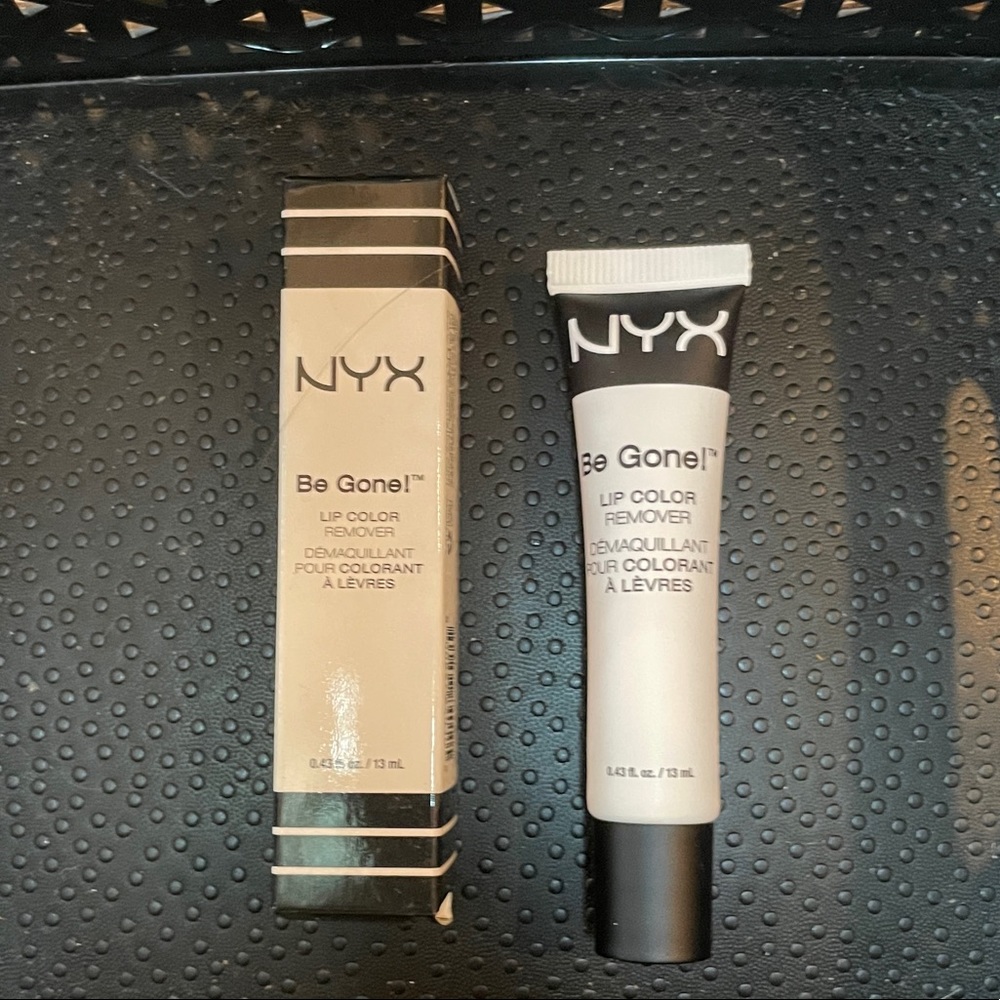 Lip Color Remover - Picture 2 of 3